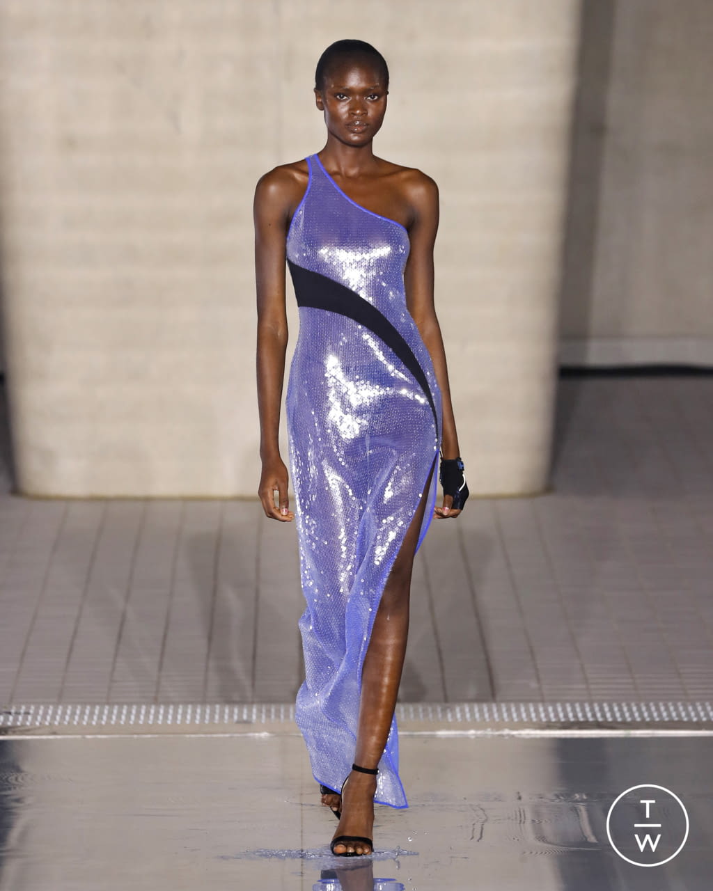Fashion Week London Spring/Summer 2022 look 18 de la collection David Koma womenswear