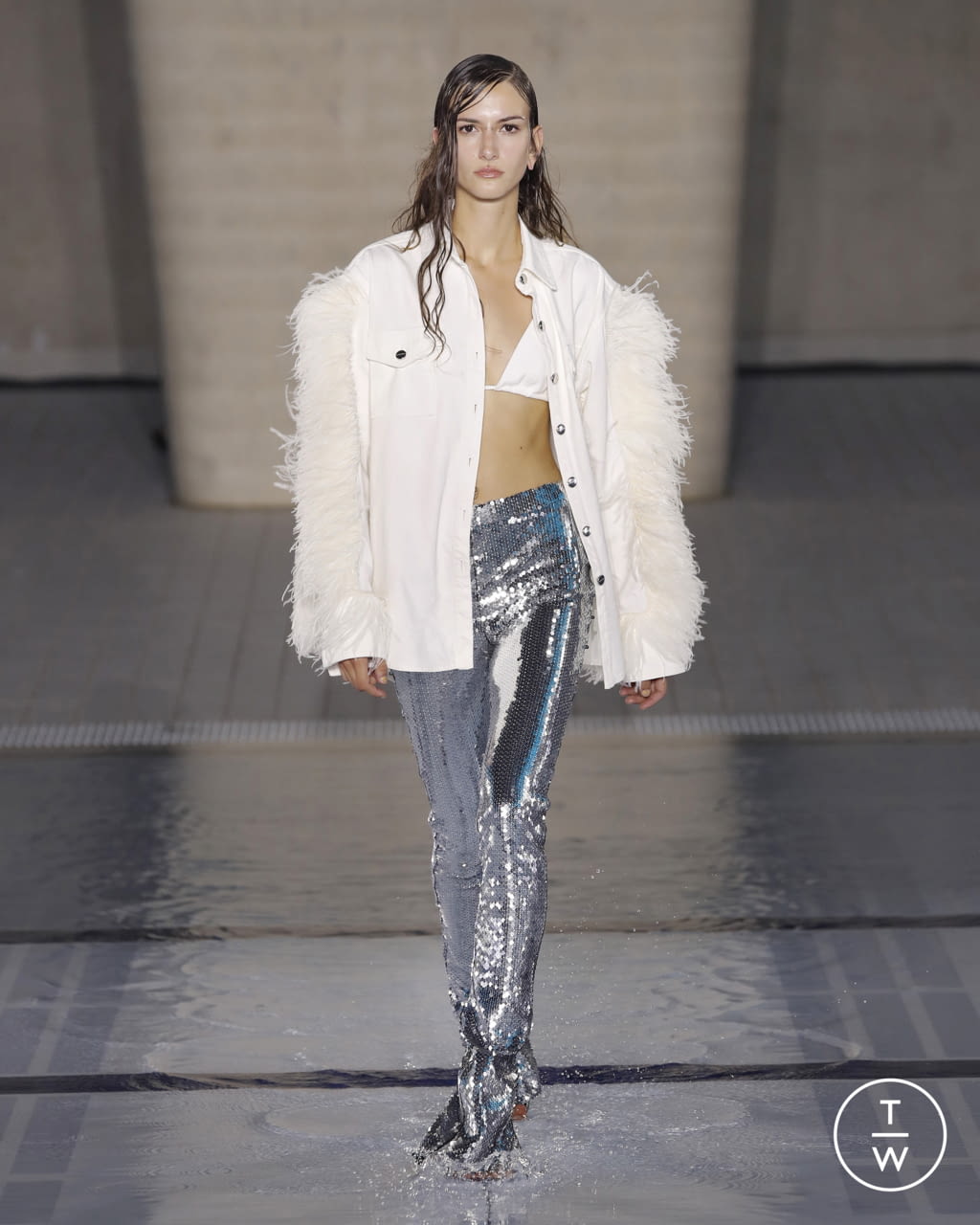 Fashion Week London Spring/Summer 2022 look 29 from the David Koma collection womenswear