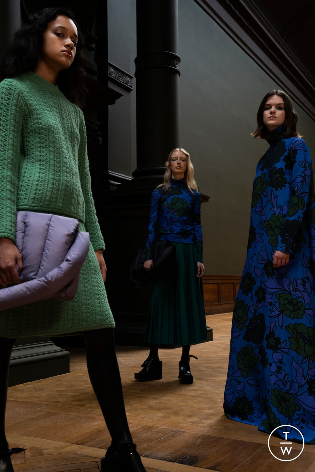 Fashion Week Paris Fall/Winter 2021 look 13 de la collection Christian Wijnants womenswear