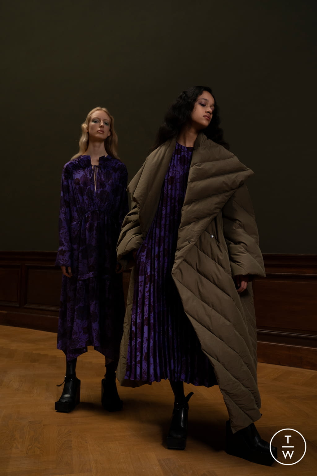 Fashion Week Paris Fall/Winter 2021 look 16 de la collection Christian Wijnants womenswear