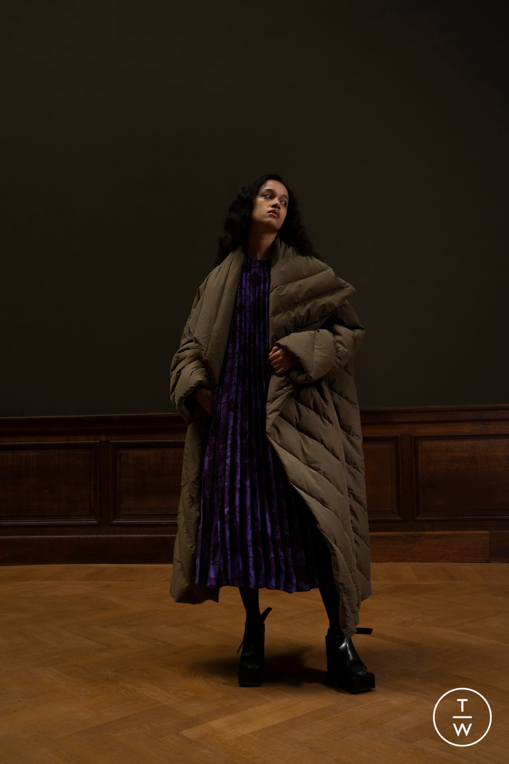 Fashion Week Paris Fall/Winter 2021 look 17 de la collection Christian Wijnants womenswear