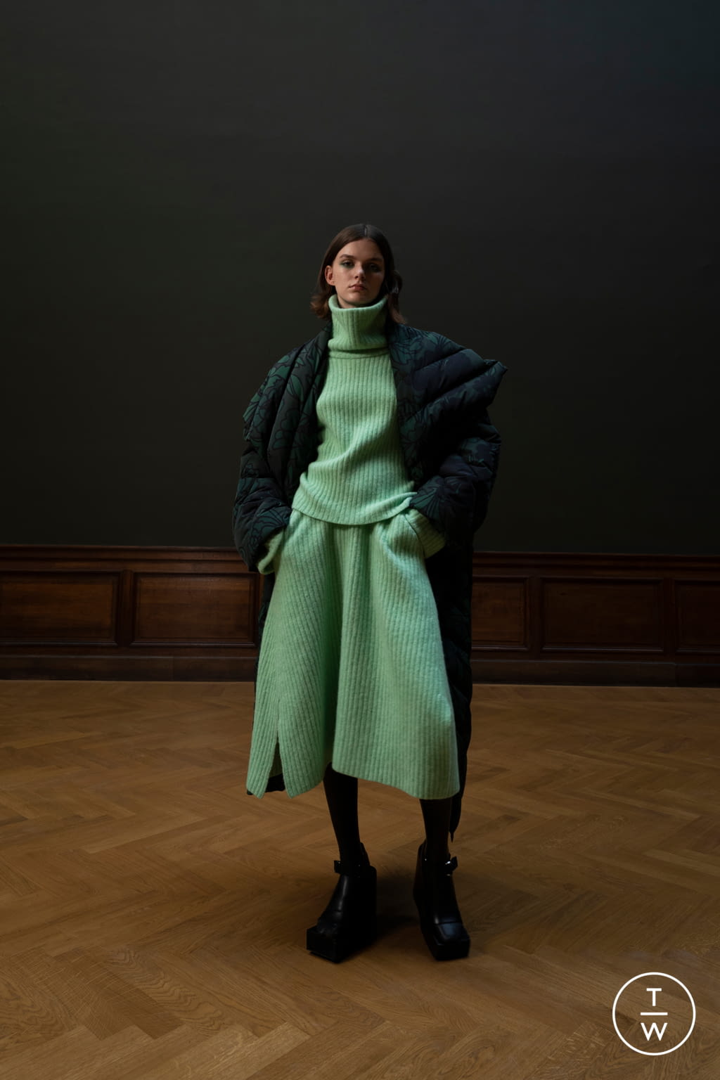 Fashion Week Paris Fall/Winter 2021 look 22 de la collection Christian Wijnants womenswear