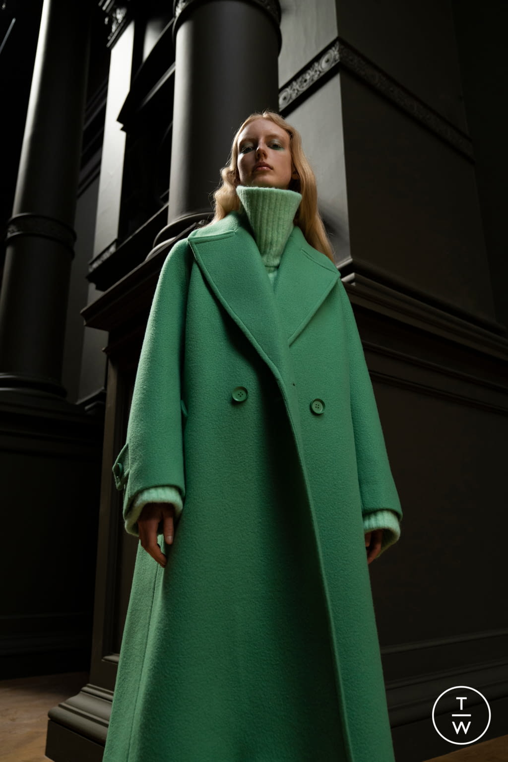 Fashion Week Paris Fall/Winter 2021 look 29 de la collection Christian Wijnants womenswear