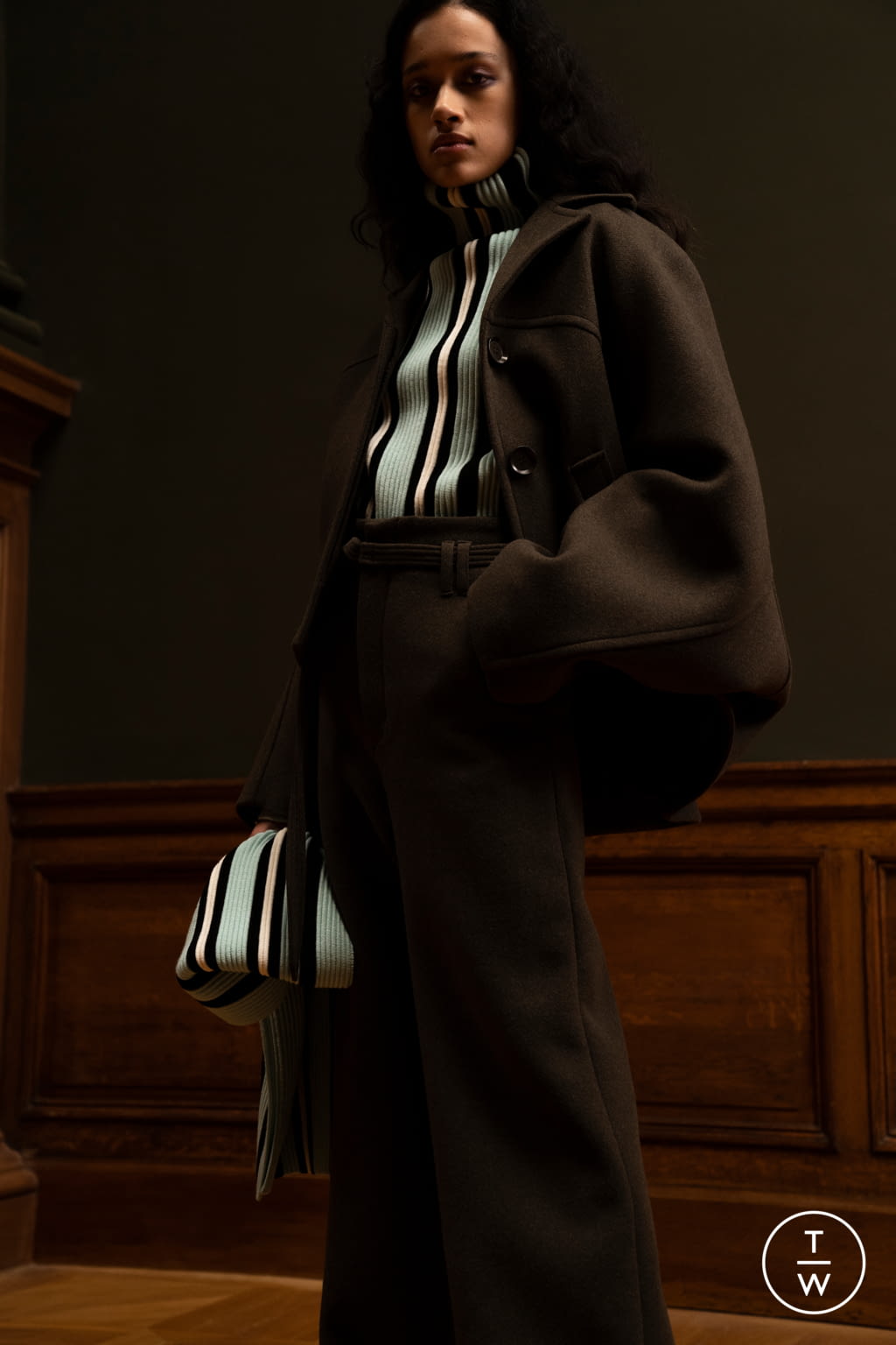 Fashion Week Paris Fall/Winter 2021 look 38 from the Christian Wijnants collection womenswear