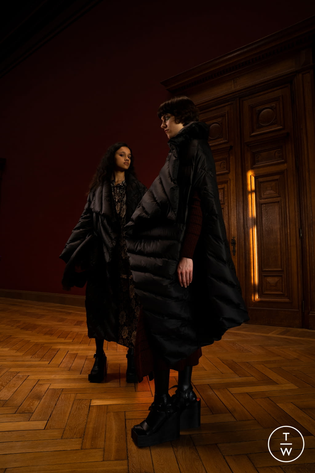 Fashion Week Paris Fall/Winter 2021 look 43 from the Christian Wijnants collection 女装