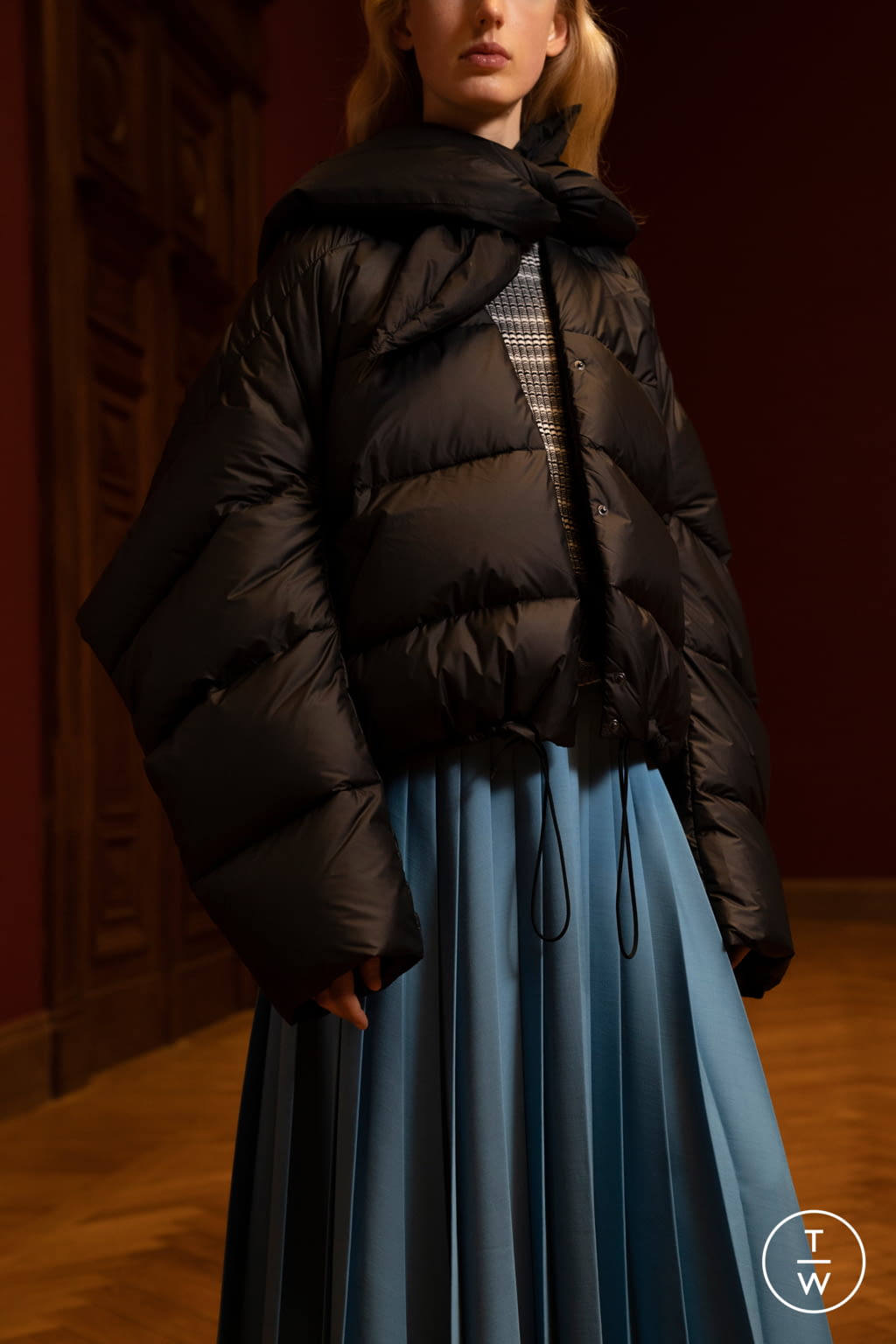Fashion Week Paris Fall/Winter 2021 look 56 from the Christian Wijnants collection womenswear