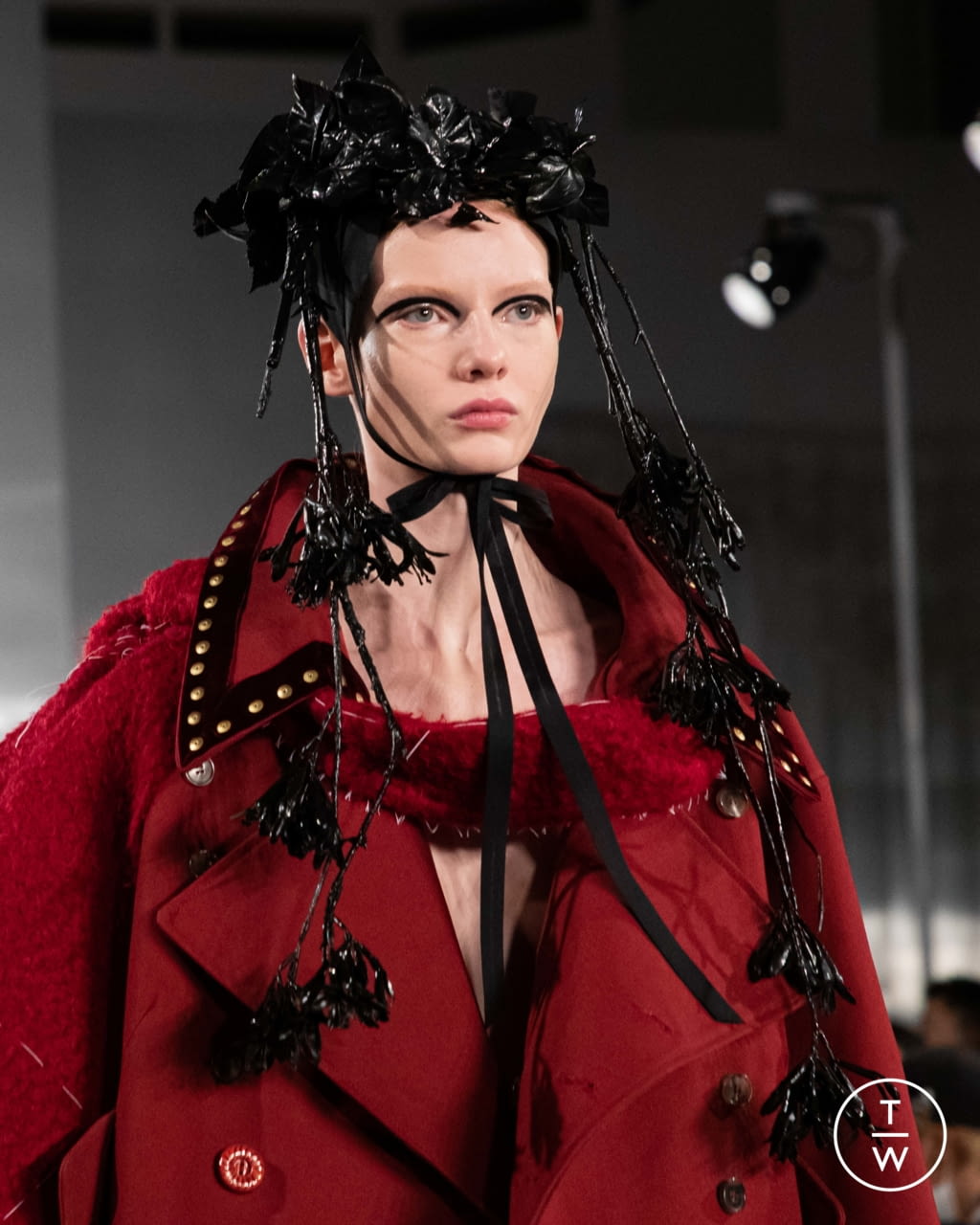 Fashion Week Paris Fall/Winter 2020 look 7 from the Maison Margiela collection womenswear accessories
