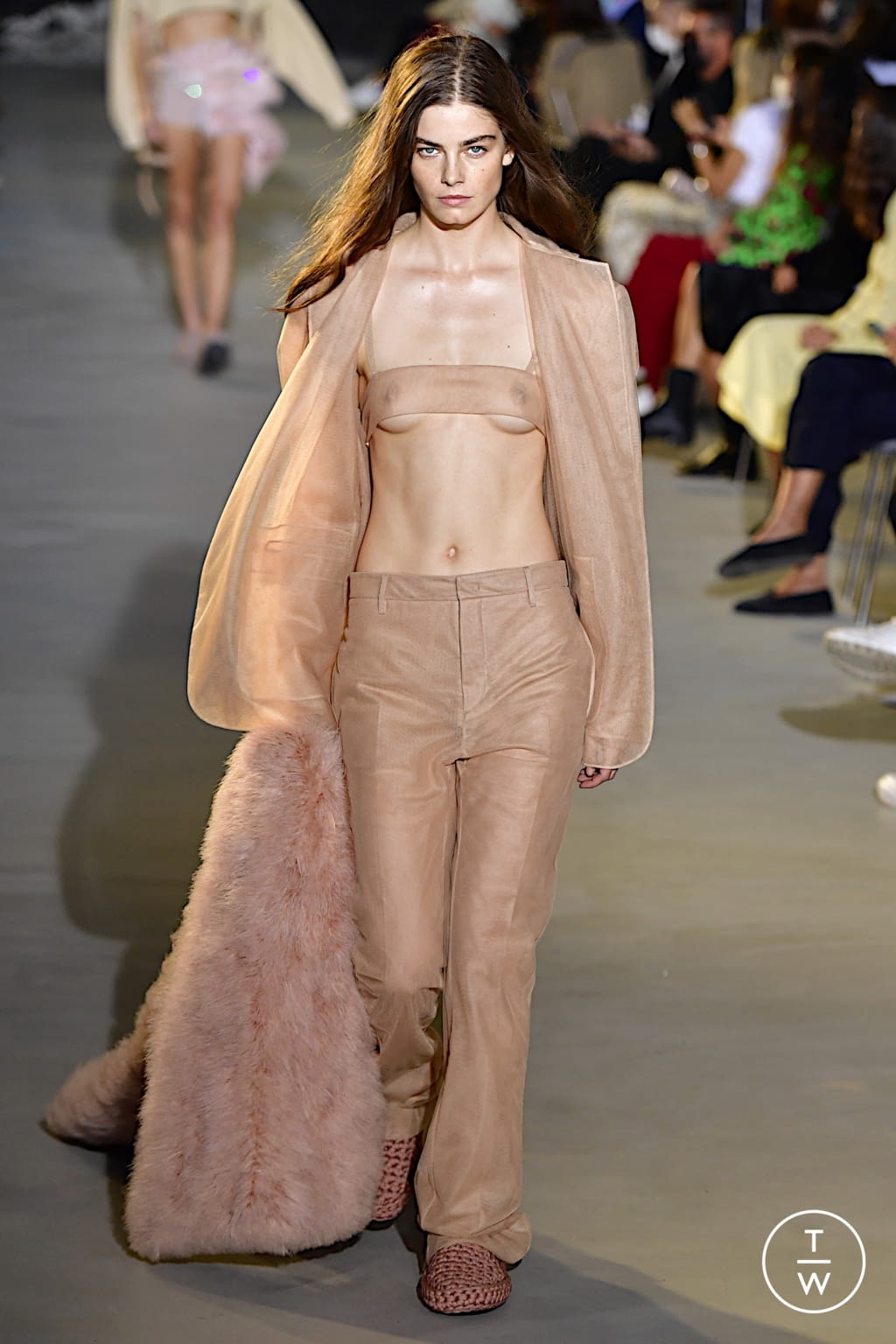 Fashion Week Milan Spring/Summer 2022 look 9 de la collection N°21 womenswear