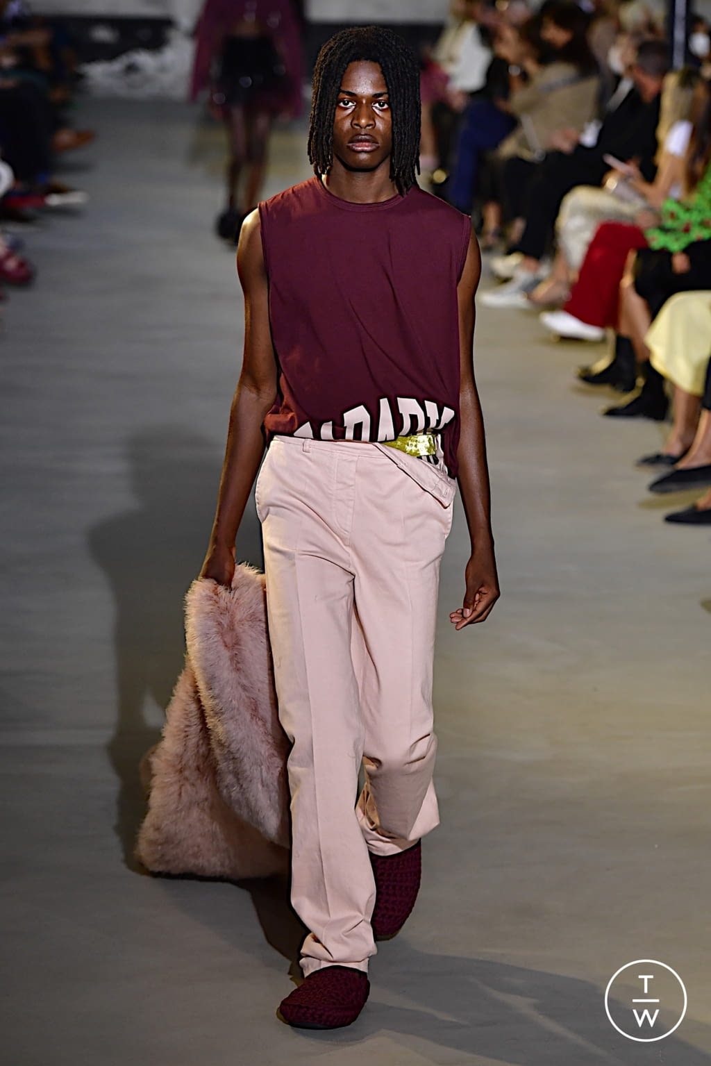 Fashion Week Milan Spring/Summer 2022 look 20 de la collection N°21 womenswear