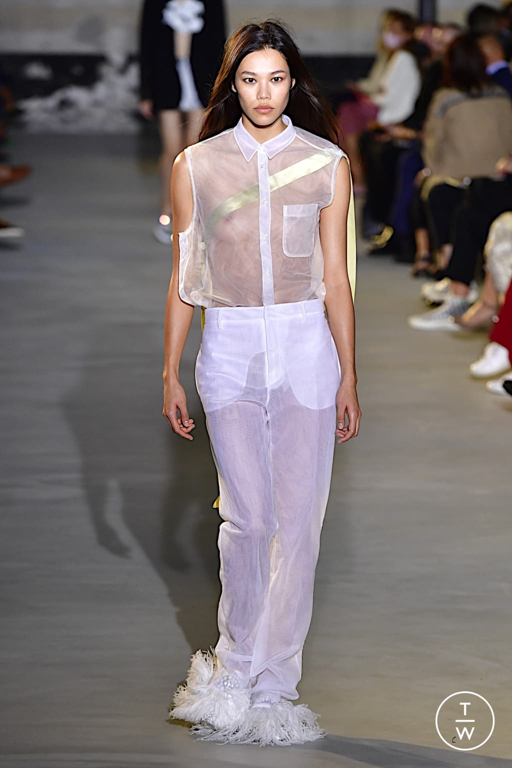 Fashion Week Milan Spring/Summer 2022 look 27 from the N°21 collection womenswear