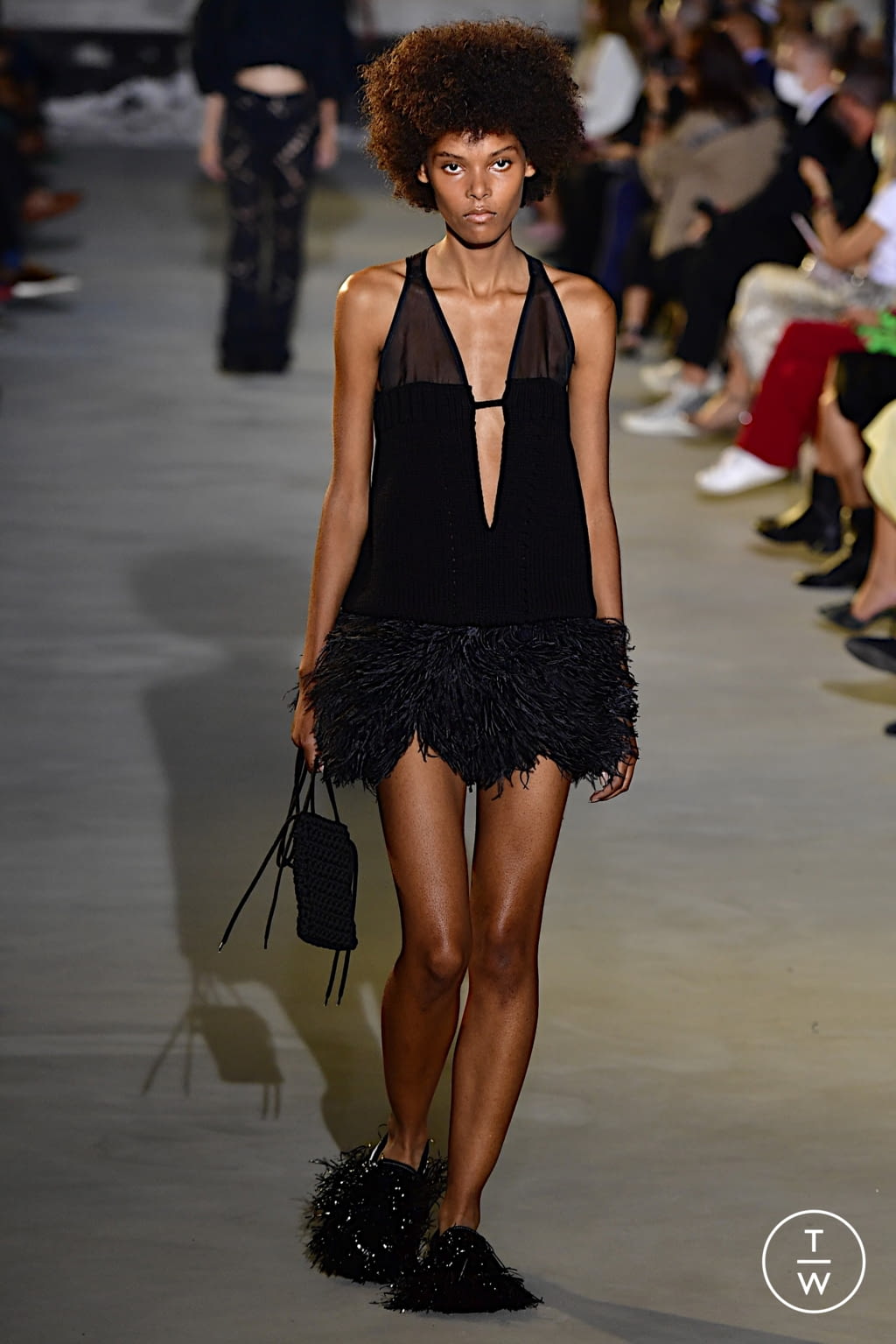 Fashion Week Milan Spring/Summer 2022 look 36 from the N°21 collection 女装
