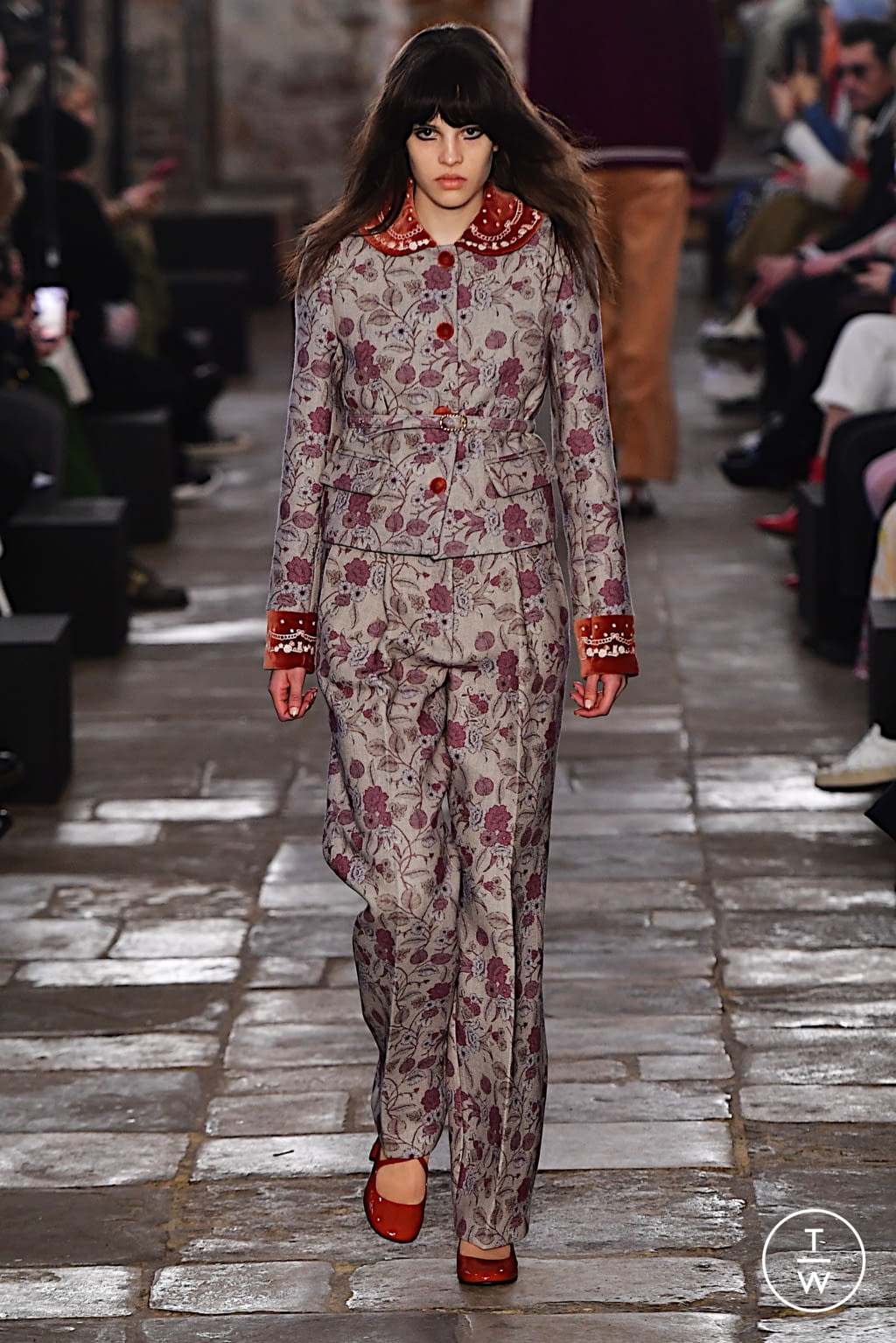 Fashion Week London Fall/Winter 2022 look 6 from the Paul & Joe collection womenswear