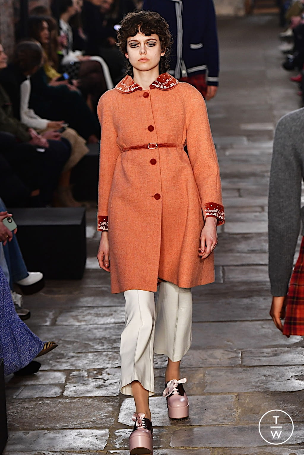 Fashion Week London Fall/Winter 2022 look 14 from the Paul & Joe collection 女装