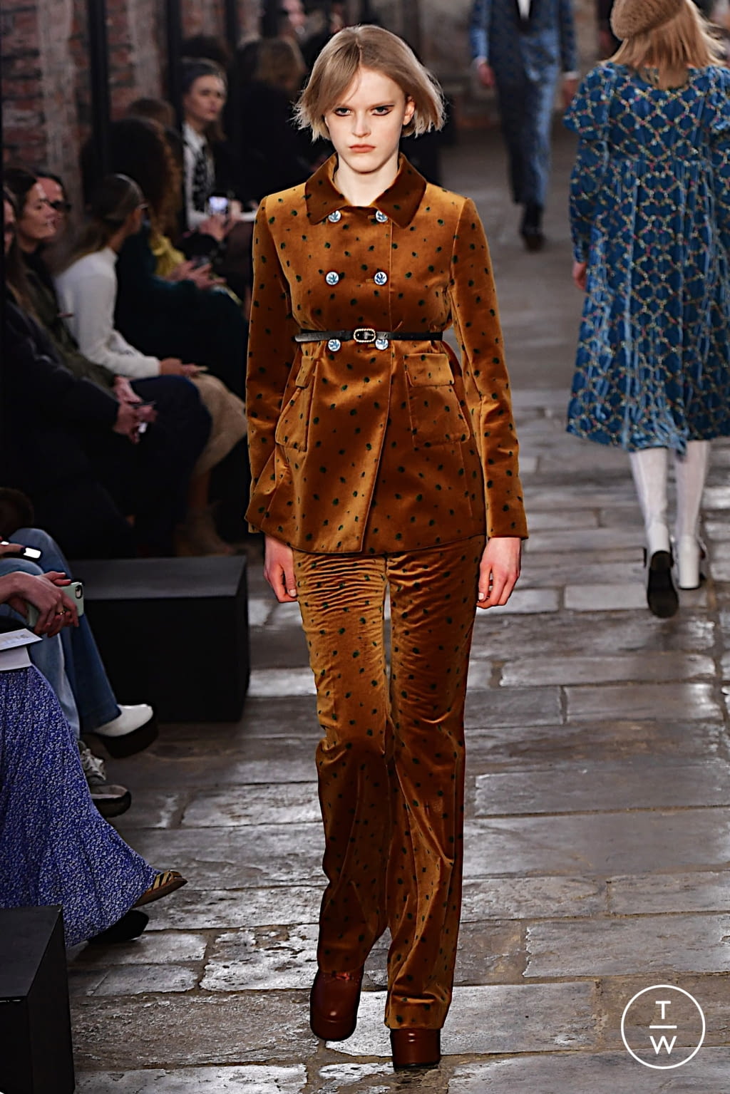 Fashion Week London Fall/Winter 2022 look 31 from the Paul & Joe collection womenswear