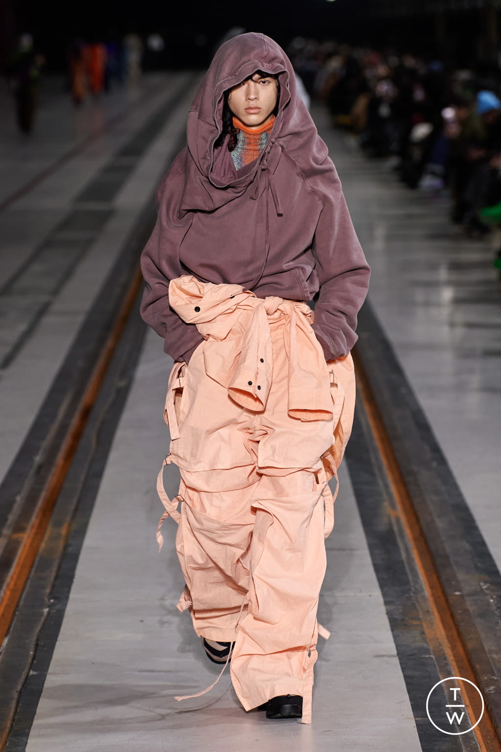 Fashion Week Paris Fall/Winter 2022 look 41 from the Y/PROJECT collection menswear