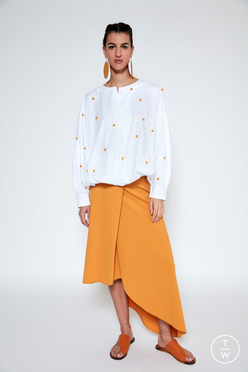 Fashion Week Paris Spring/Summer 2022 look 6 de la collection Mossi womenswear
