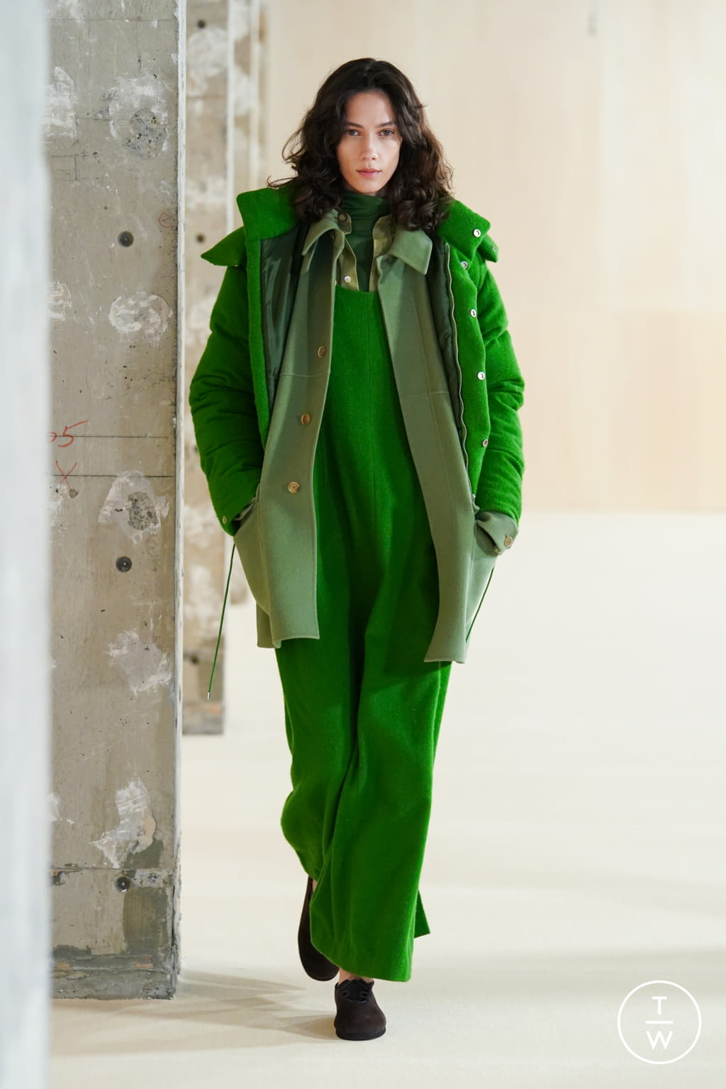 Fashion Week Paris Fall/Winter 2022 look 19 from the AURALEE collection 男装