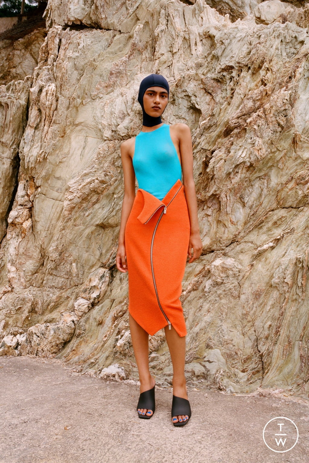 Fashion Week Paris Resort 2022 look 1 de la collection Nina Ricci womenswear