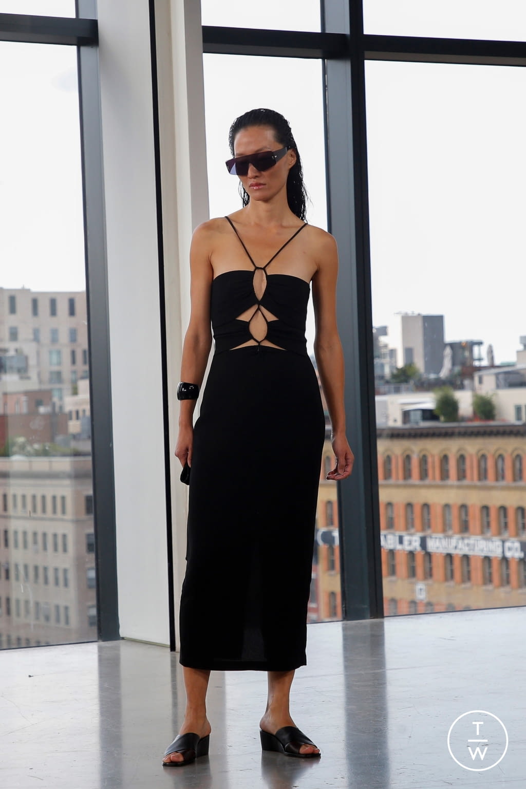 Fashion Week New York Spring/Summer 2022 look 24 from the Rachel Comey collection womenswear