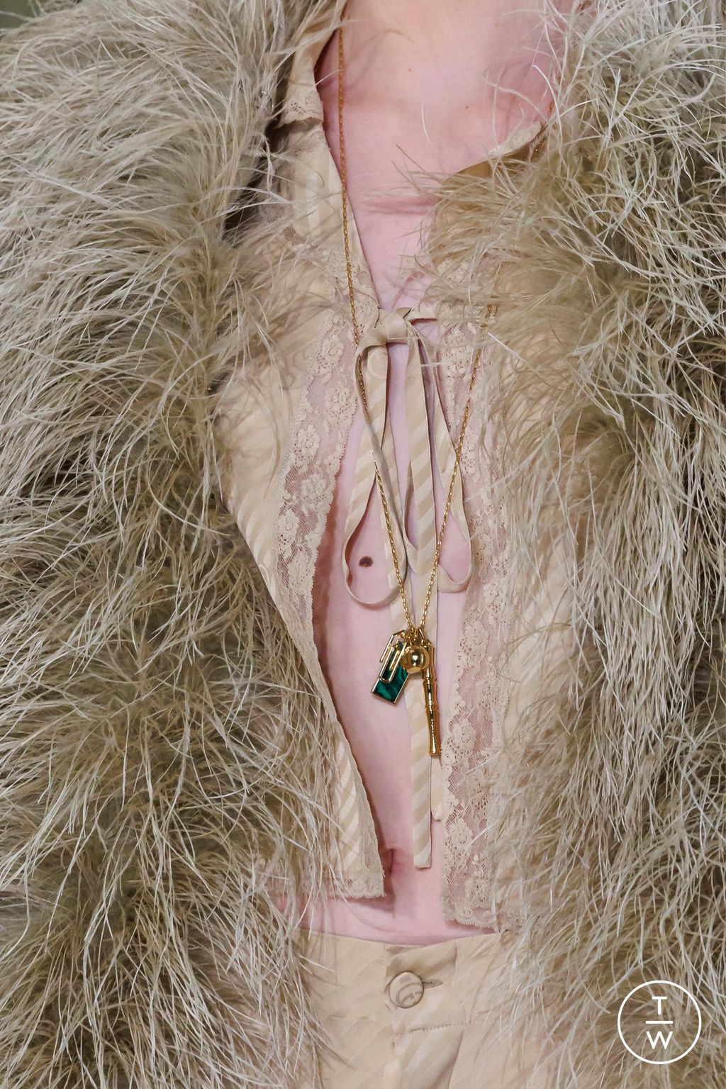 Fashion Week Milan Resort 2026 look 65 de la collection Gucci womenswear accessories