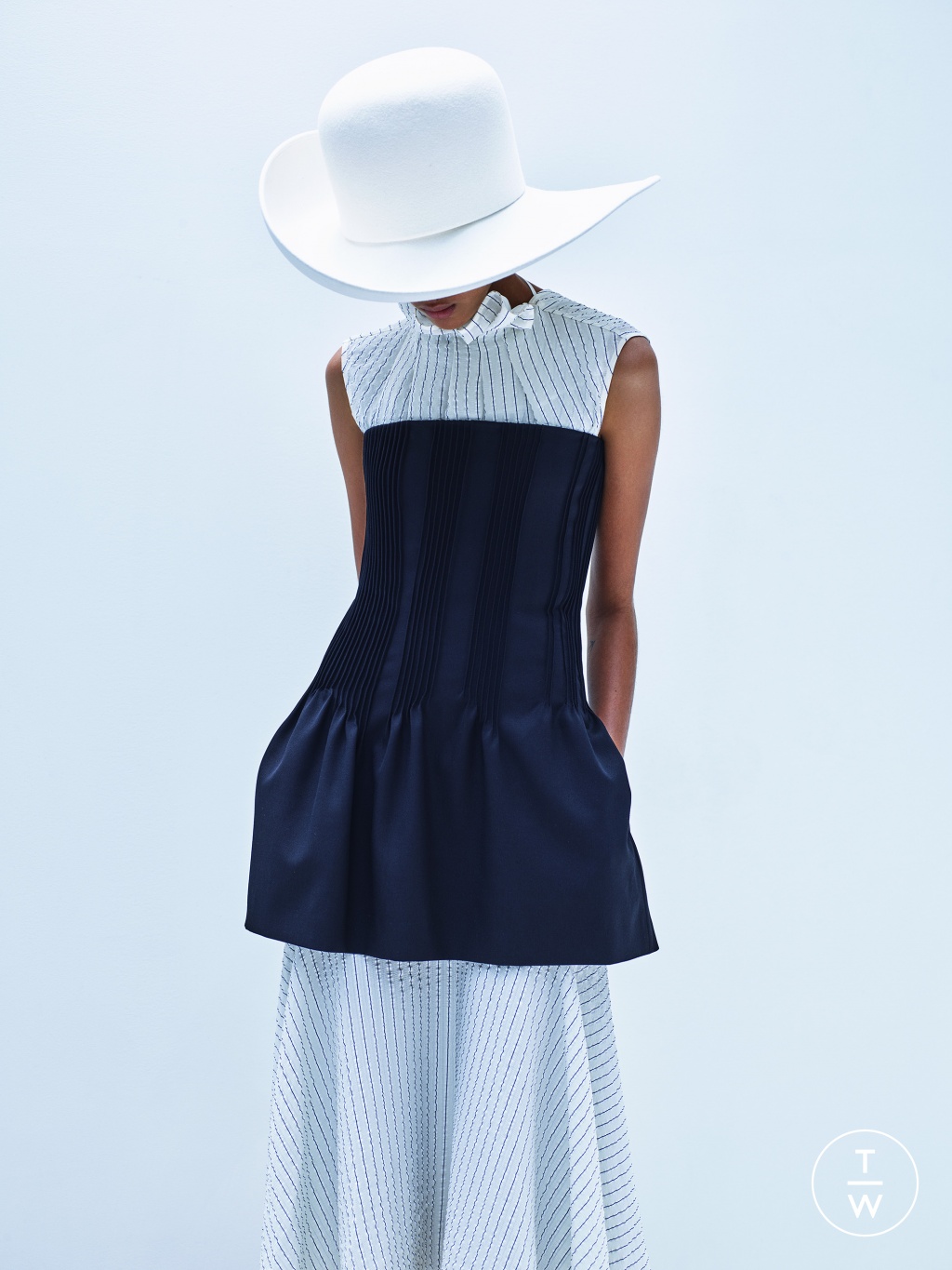 Fashion Week Paris Resort 2020 look 5 from the Nina Ricci collection womenswear