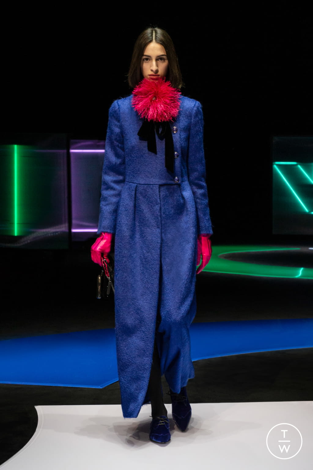 Fashion Week Milan Fall/Winter 2021 look 1 from the Emporio Armani collection womenswear