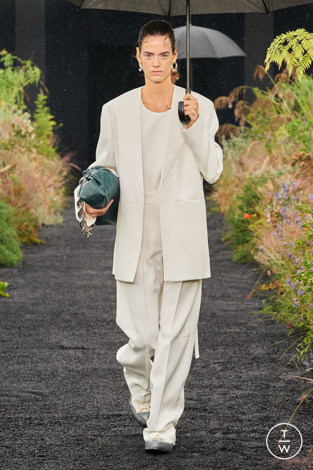Fashion Week Milan Spring/Summer 2023 look 1 from the Jil Sander collection womenswear