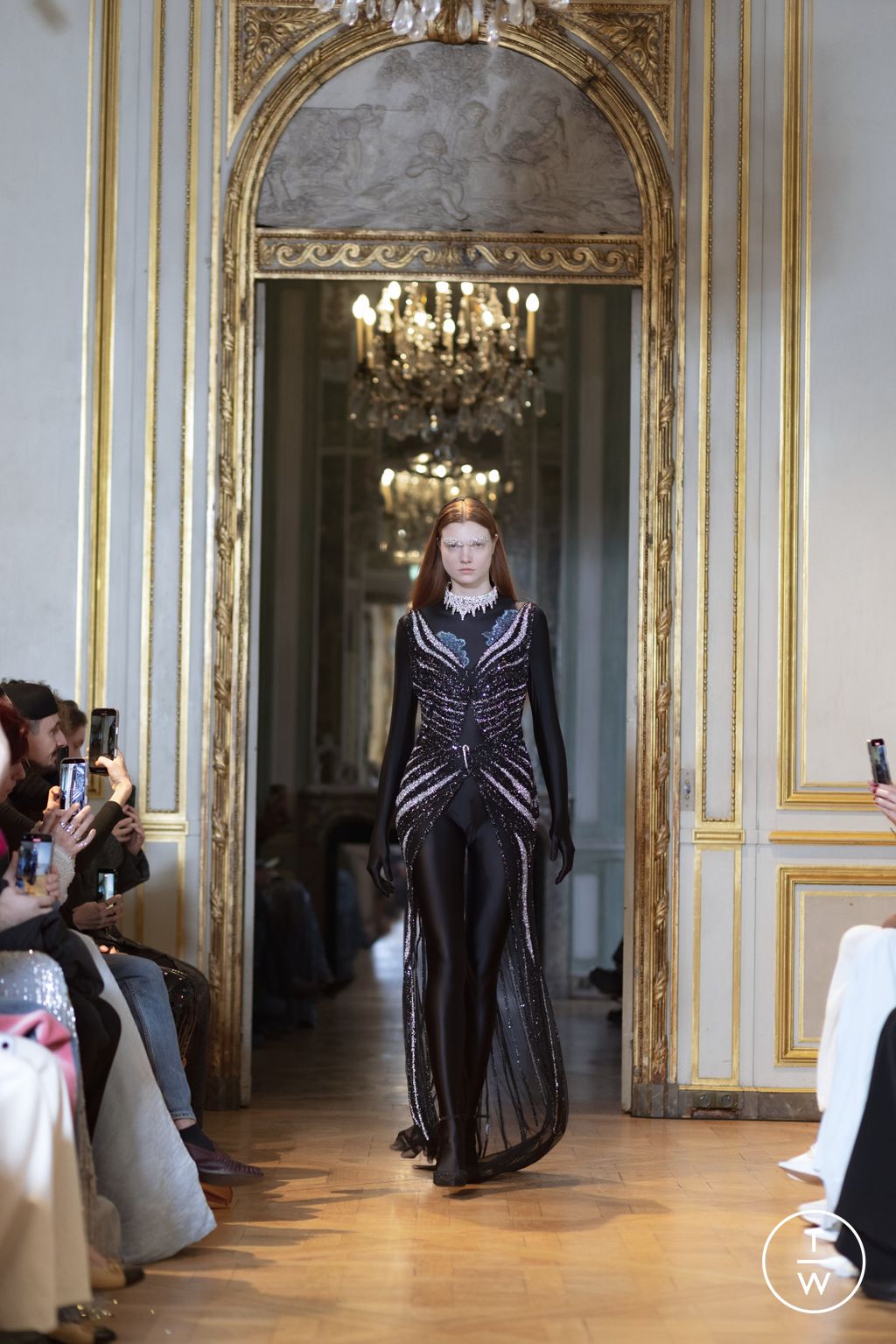 Fashion Week Paris Spring/Summer 2026 look 1 from the Peet Dullaert collection couture