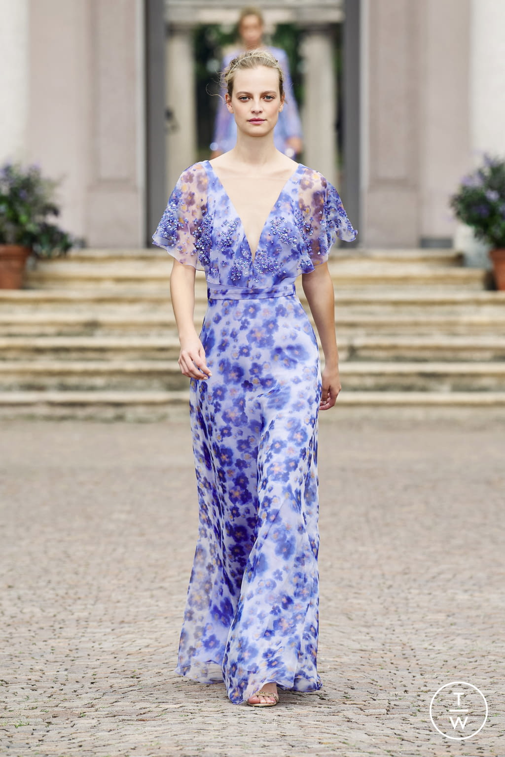 Fashion Week Milan Spring/Summer 2021 look 1 from the Elisabetta Franchi collection 女装