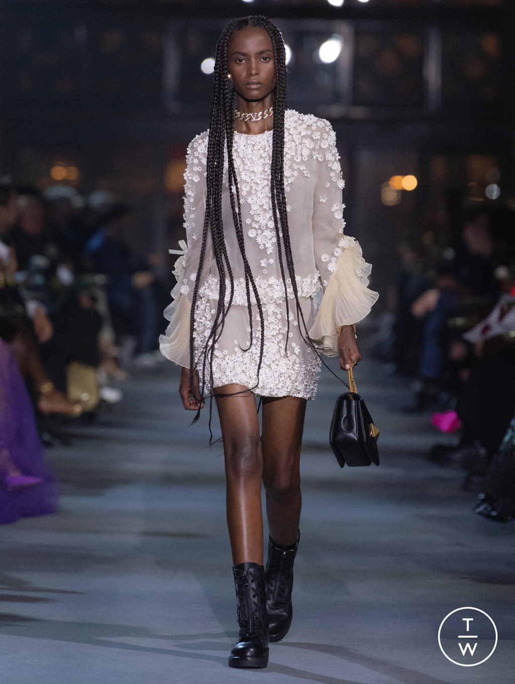 Fashion Week Paris Spring/Summer 2022 look 1 from the Valentino collection womenswear