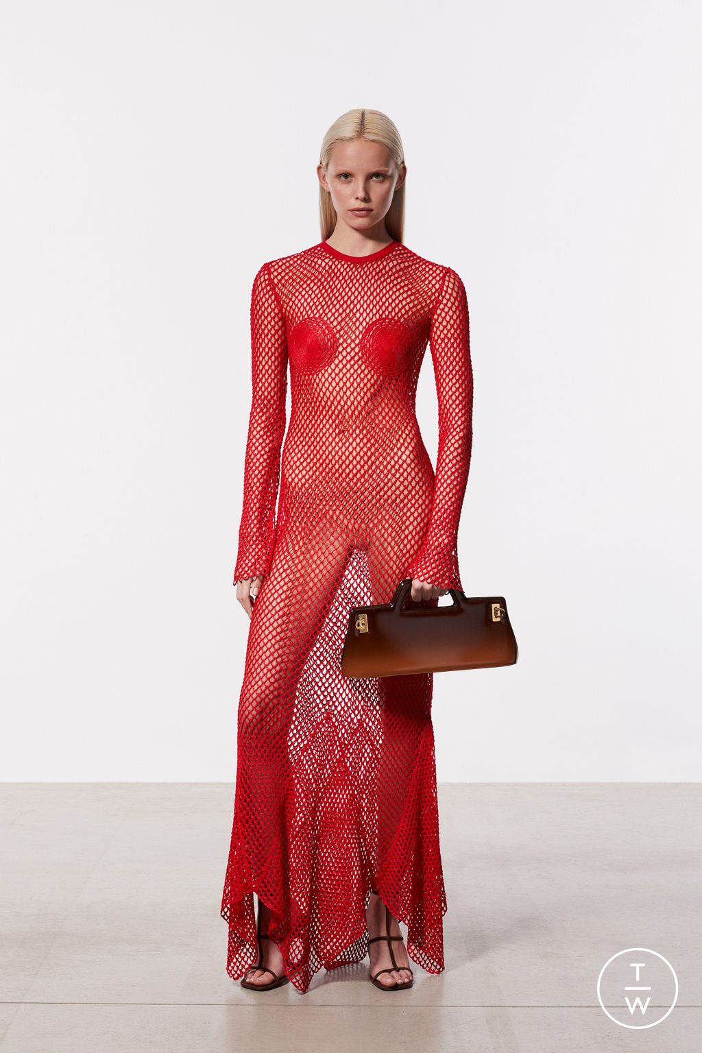 Fashion Week Milan Pre-Fall 2023 look 18 from the Ferragamo collection 女装