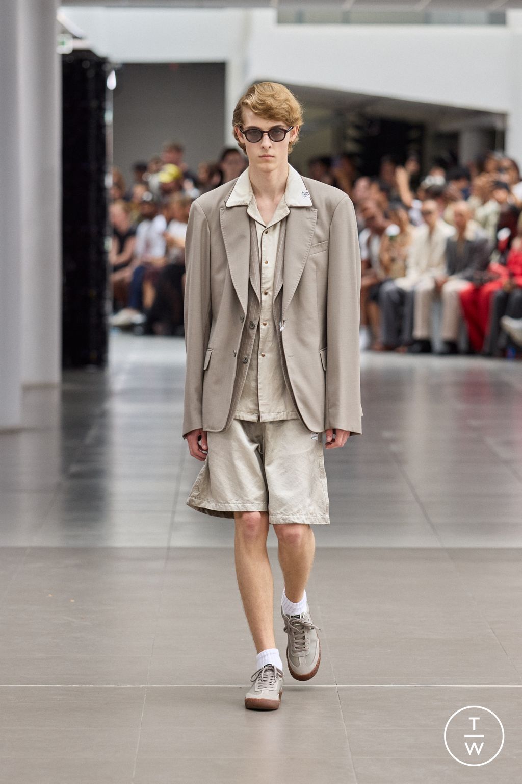 Fashion Week Paris Spring/Summer 2026 look 2 from the Maison Mihara Yasuhiro collection menswear