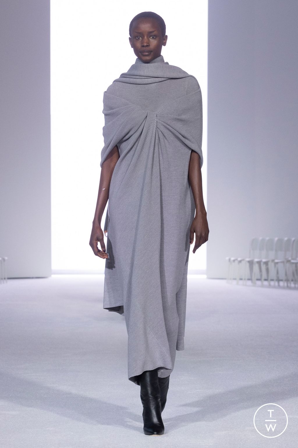 Fashion Week New York Fall/Winter 2024 look 2 de la collection Brandon Maxwell womenswear