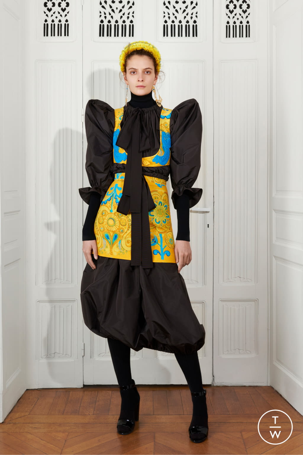 Fashion Week Paris Fall/Winter 2021 look 2 from the Patou collection 女装