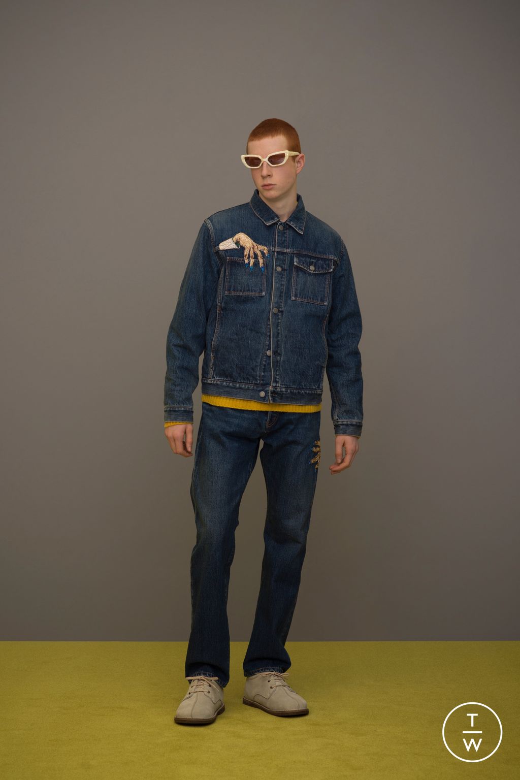Fashion Week Paris Fall/Winter 2023 look 5 from the Undercover collection 男装
