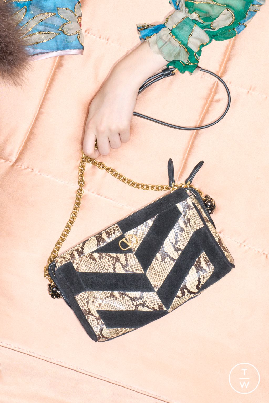 Fashion Week Paris Resort 2026 look 2 from the Valentino collection womenswear accessories