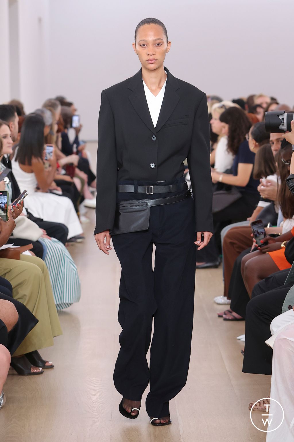Fashion Week New York Spring/Summer 2024 look 2 from the Proenza Schouler collection womenswear