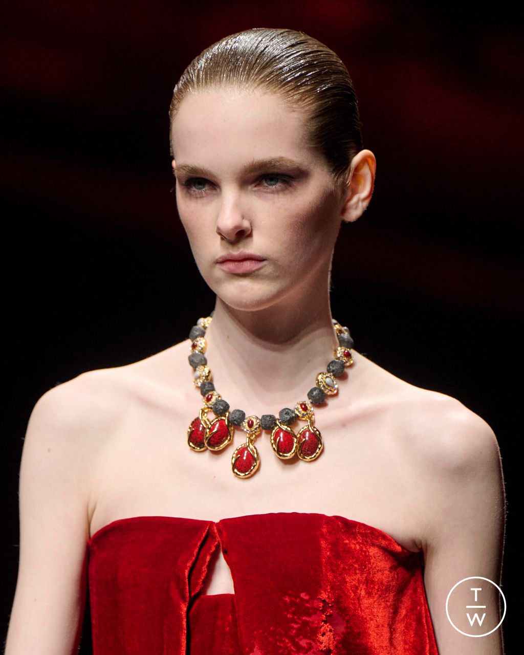 Fashion Week Milan Fall/Winter 2025 look 1 from the Roberto Cavalli collection womenswear accessories