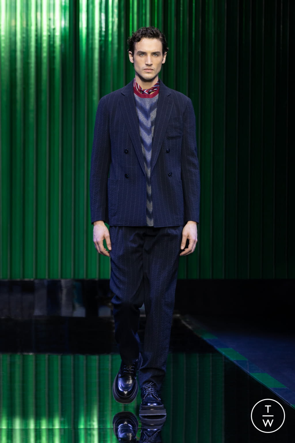 Fashion Week Milan Fall/Winter 2022 look 3 from the Giorgio Armani collection womenswear