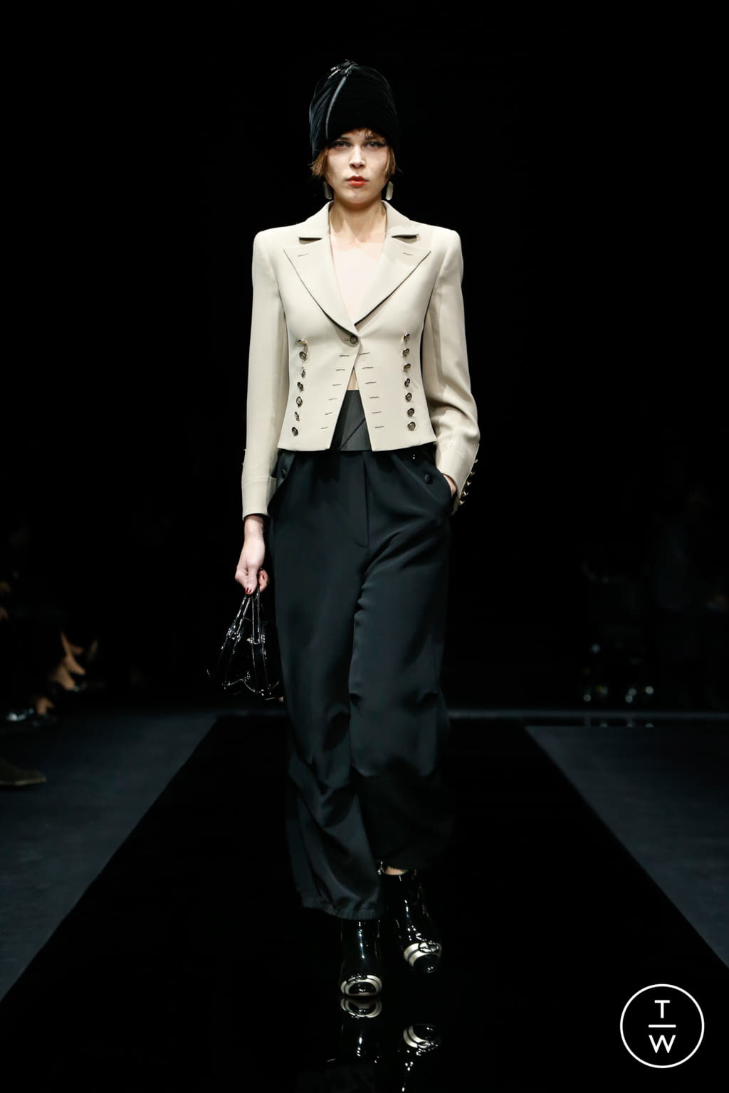 Fashion Week Milan Pre-Fall 2020 look 3 from the Giorgio Armani collection womenswear