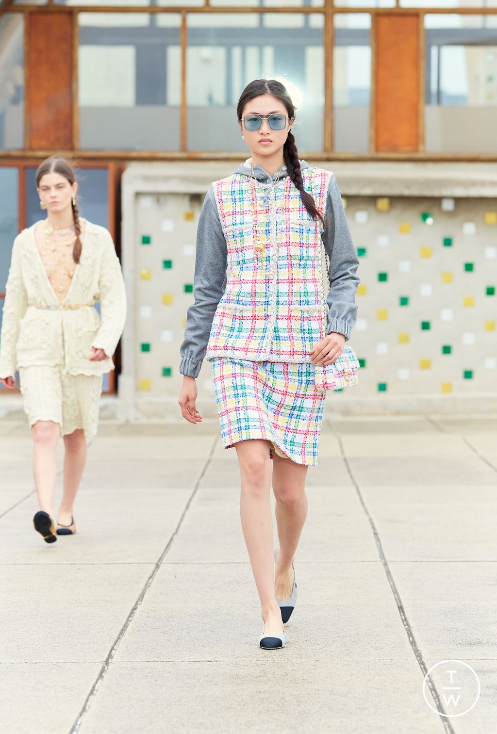 Fashion Week Paris Resort 2025 look 3 from the Chanel collection 女装