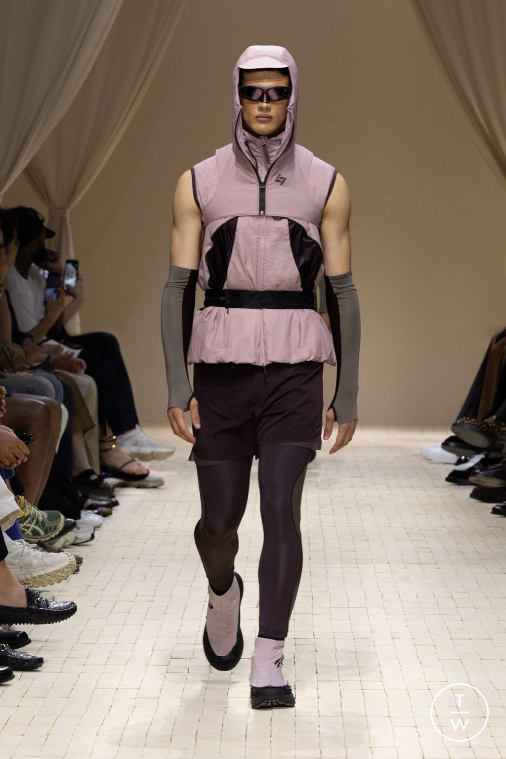Fashion Week Milan Spring/Summer 2026 look 3 de la collection Emporio Armani menswear