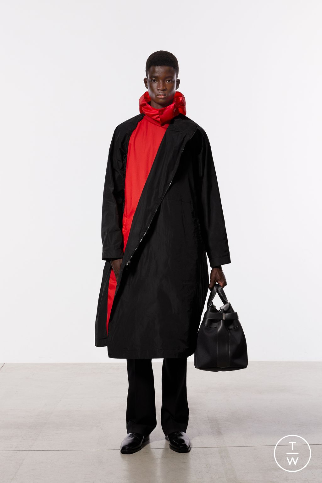 Fashion Week Milan Pre-Fall 2023 look 32 from the Ferragamo collection 女装