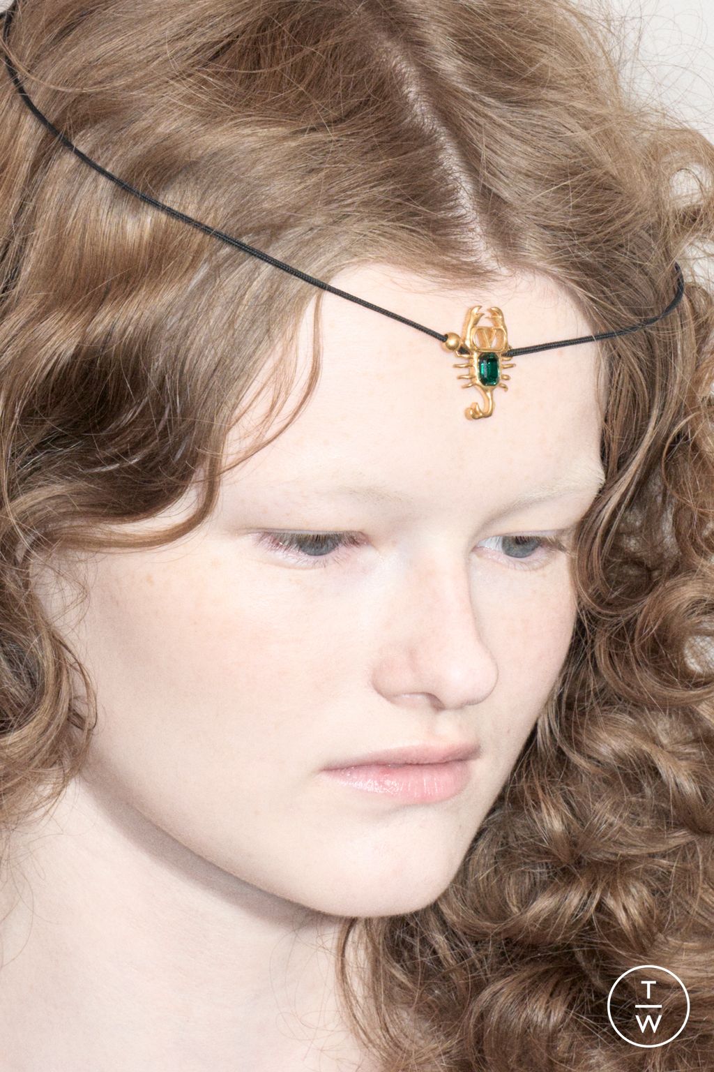 Fashion Week Paris Resort 2026 look 3 from the Valentino collection womenswear accessories