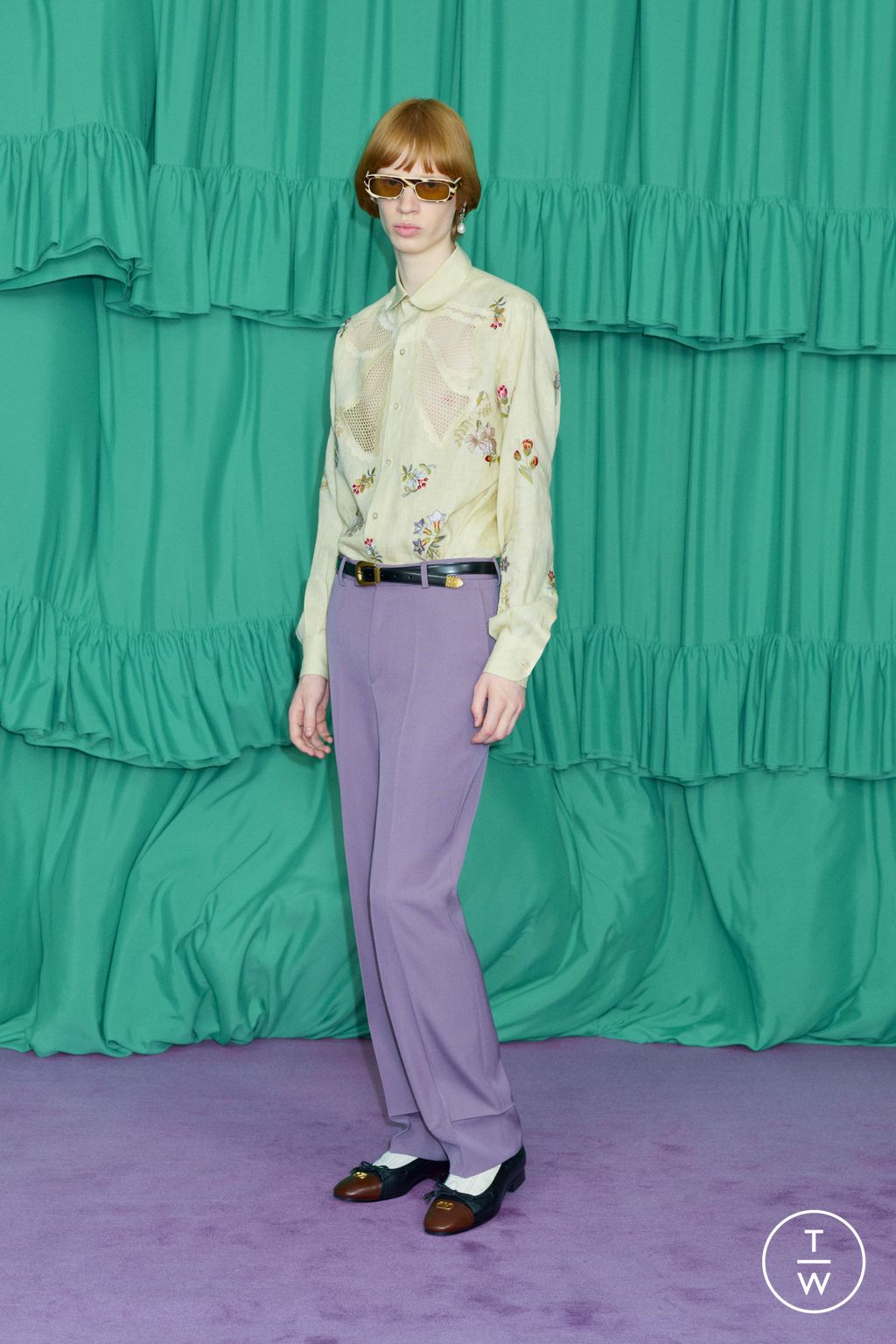 Fashion Week Paris Pre-Fall 2025 look 6 from the Valentino collection womenswear