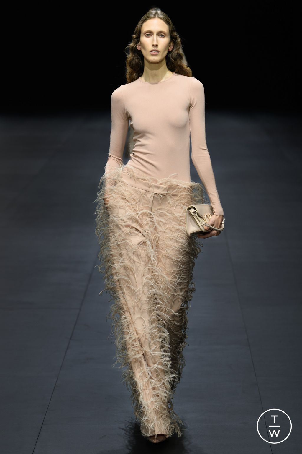 Fashion Week Paris Spring/Summer 2023 look 3 from the Valentino collection 女装
