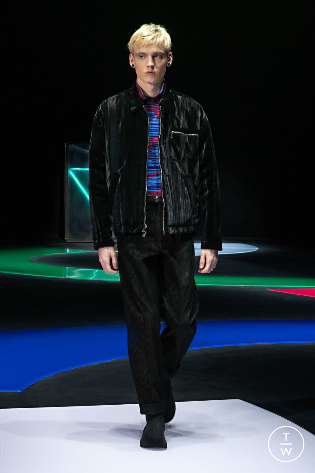 Fashion Week Milan Fall/Winter 2021 look 4 from the Emporio Armani collection womenswear