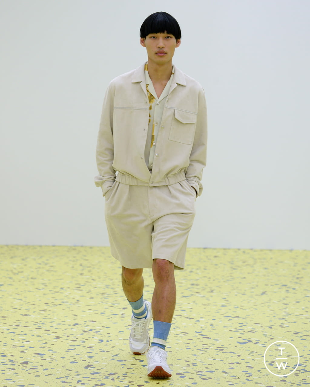 Fashion Week Paris Spring/Summer 2022 look 4 from the Paul Smith collection menswear