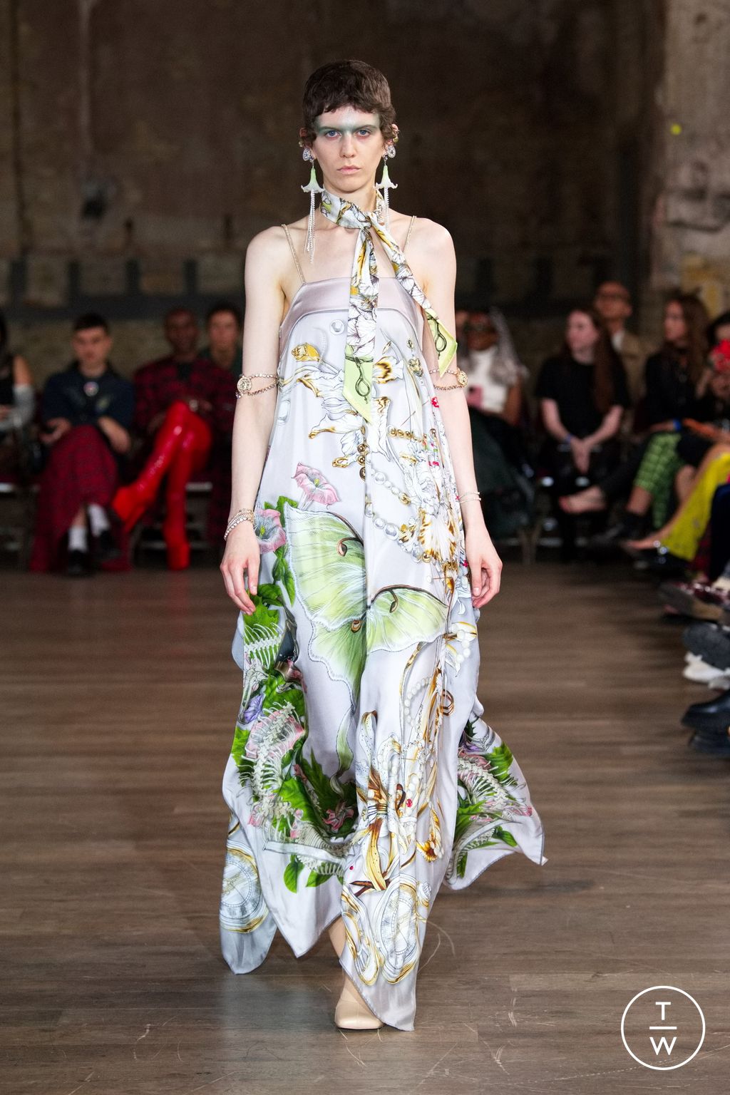 Fashion Week London Spring/Summer 2023 look 4 from the MITHRIDATE collection womenswear