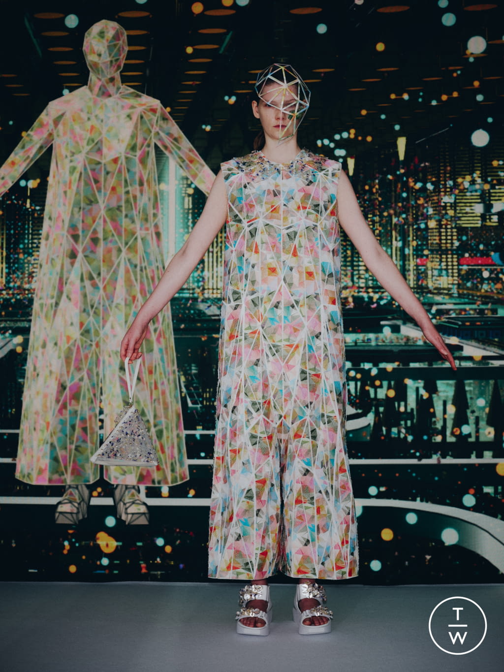 Fashion Week Paris Spring/Summer 2022 look 5 de la collection Anrealage womenswear